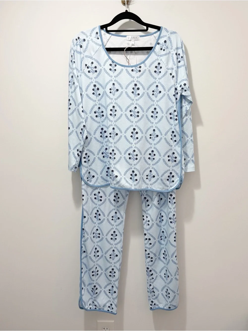 Lake Pima Long-Long Set Serene Blue Wreath Size MT Medium Tall Pima Cotton NWOT